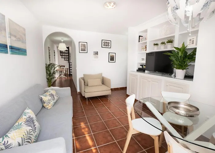 M&g Acqua Private Pool Apartment